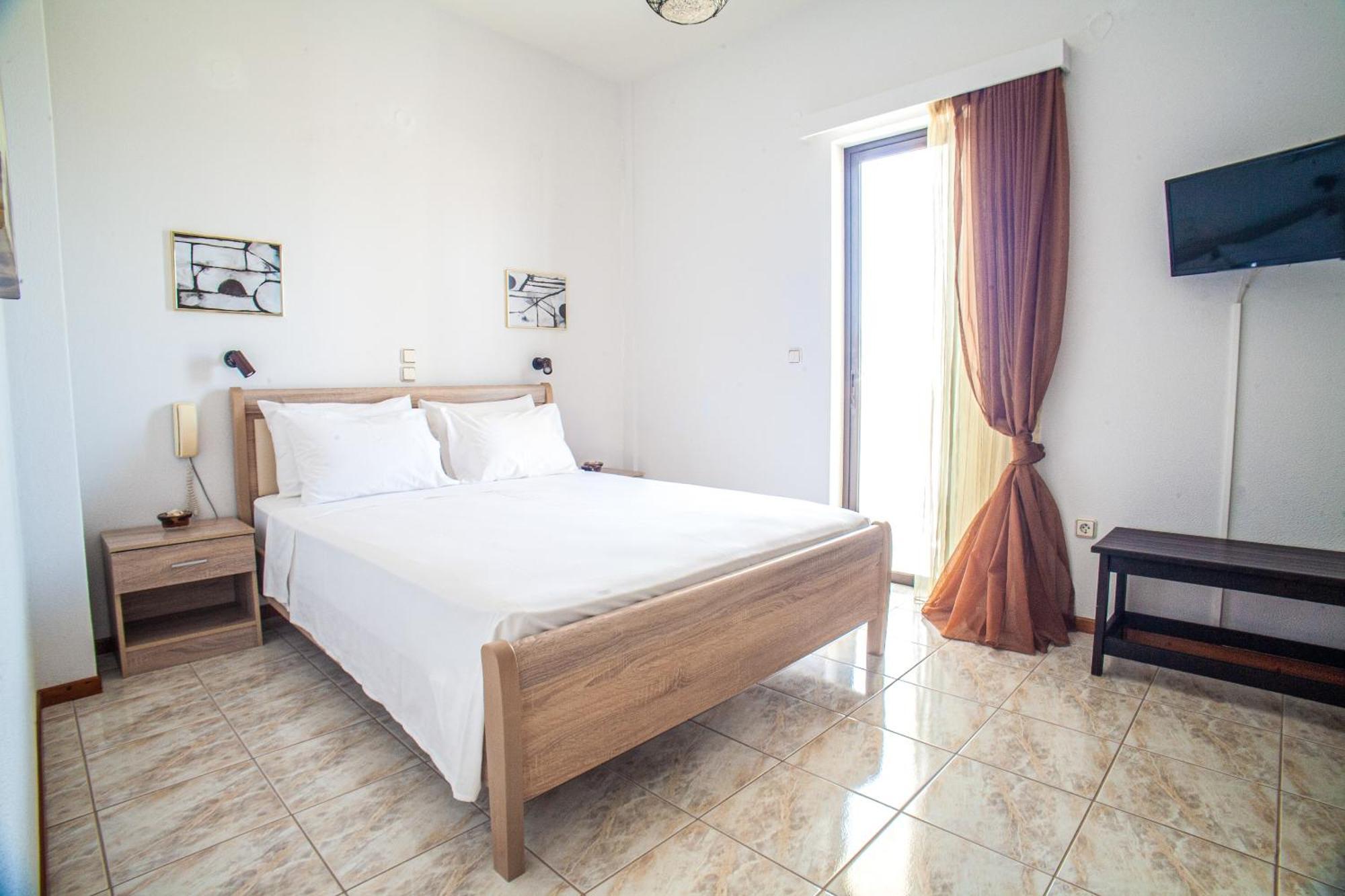 Hotel Porto Diakofti Buitenkant foto