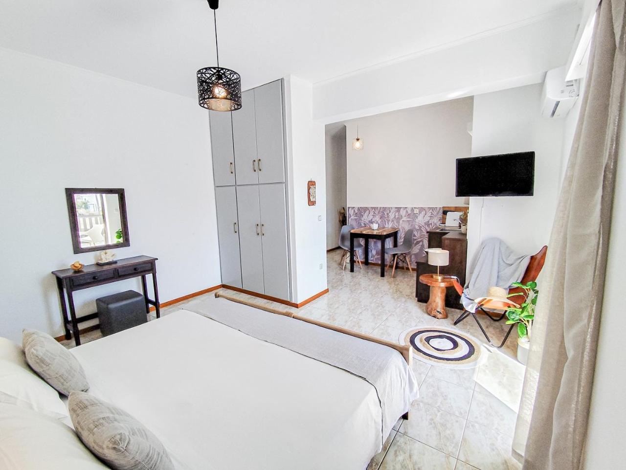 Hotel Porto Diakofti Buitenkant foto
