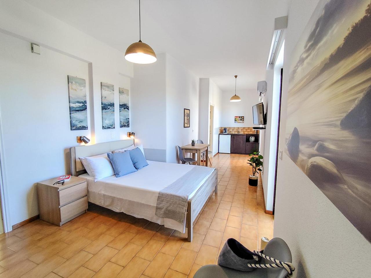 Hotel Porto Diakofti Buitenkant foto