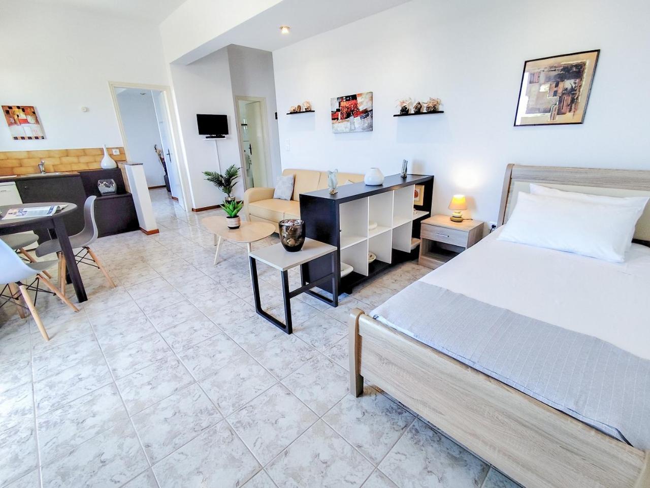 Hotel Porto Diakofti Buitenkant foto