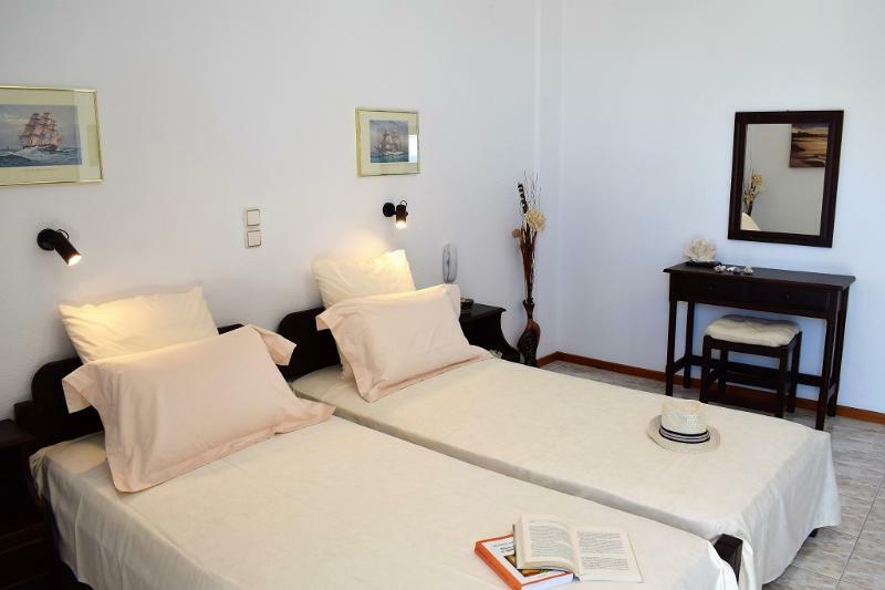 Hotel Porto Diakofti Buitenkant foto